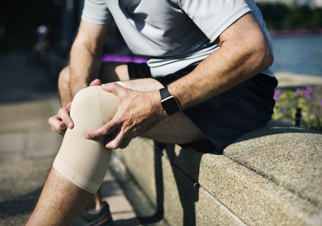 Tips to help relieve Knee Arthritis Pain